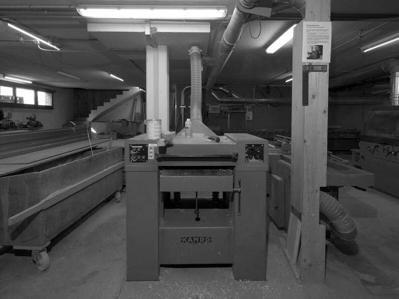 Foto: Dickenhobelmaschine - Link &ouml;ffnet Foto in Originalgr&ouml;sse